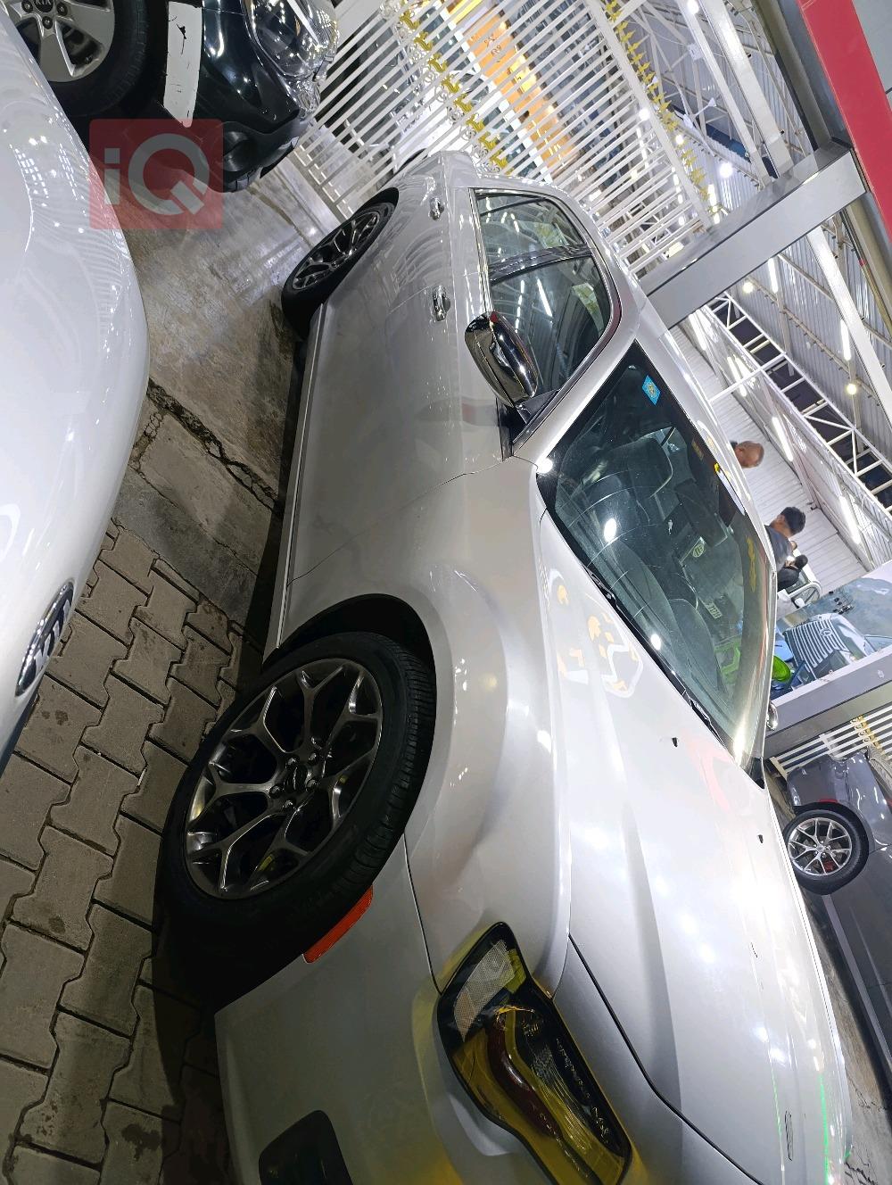 كرايسلر 300